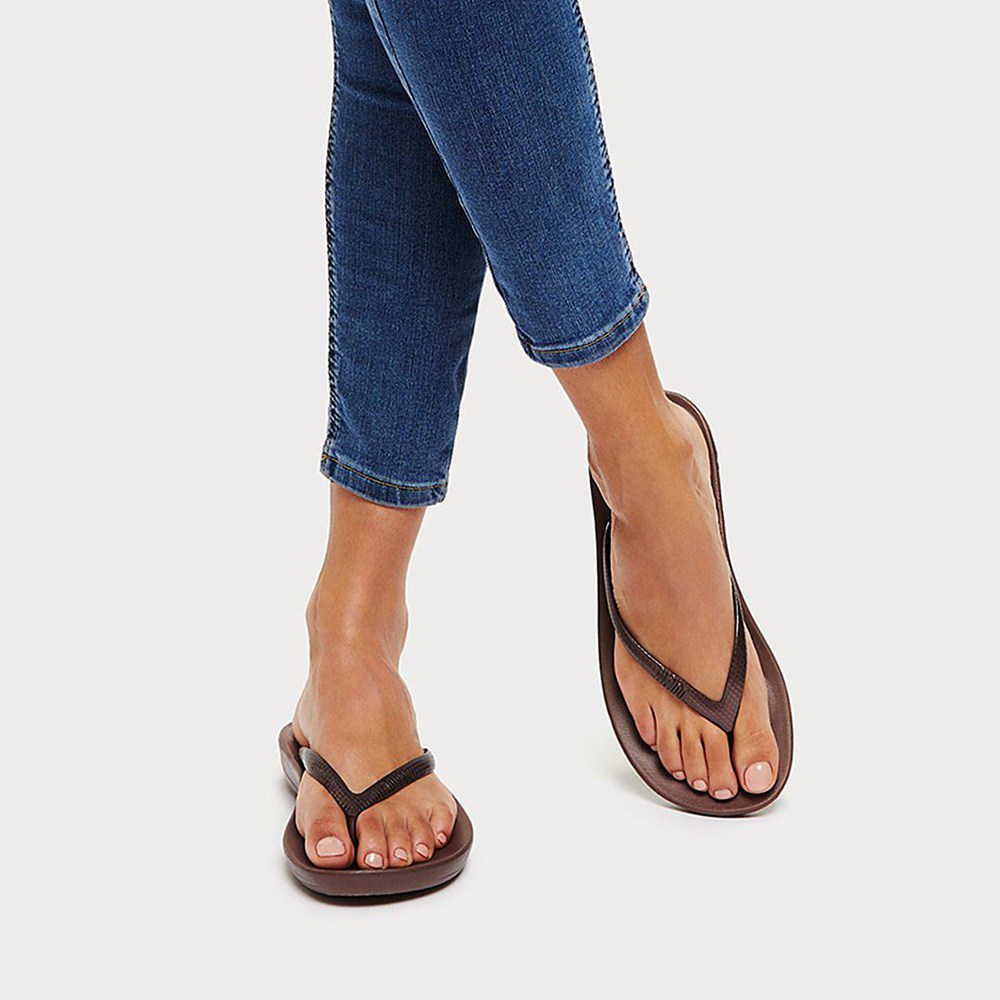 Fitflop Womens Flip-flops - Iqushion Ergonomic - Brown - 573-VFWAPG